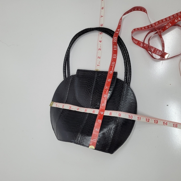 Vintage Made in Italy Faux Crocodile Black Handbag Textured Flap Closure Grunge‎ - Picture 6 of 17